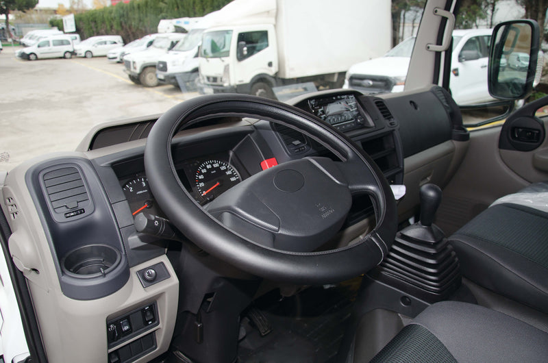 Auto stuurhoes ventilerende comfort Grip zwart met wit stiks