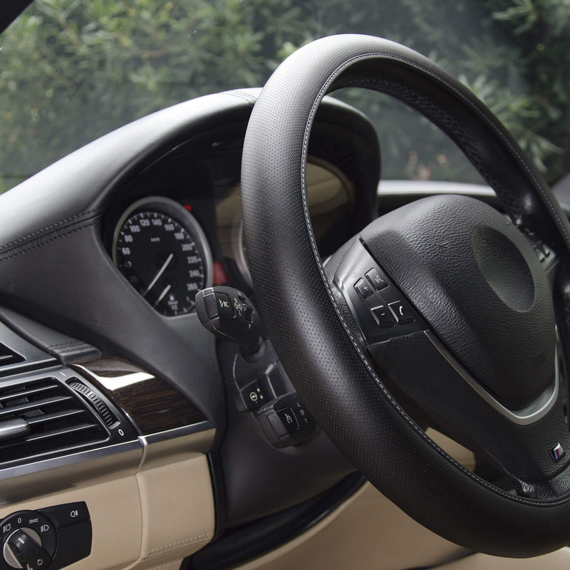 Auto stuurhoes ventilerende comfort Grip zwart met wit stiks